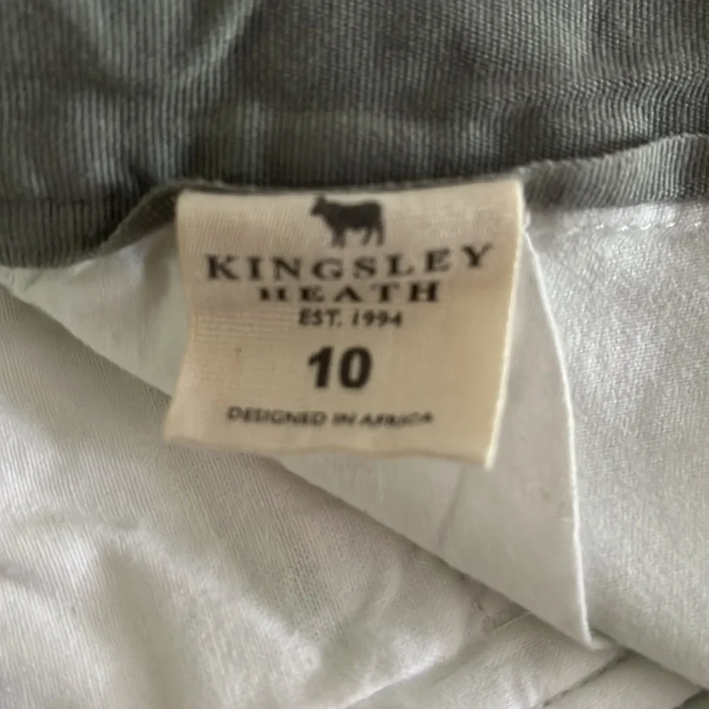 Tropical Print Bermuda Shorts - Picture 5 of 6